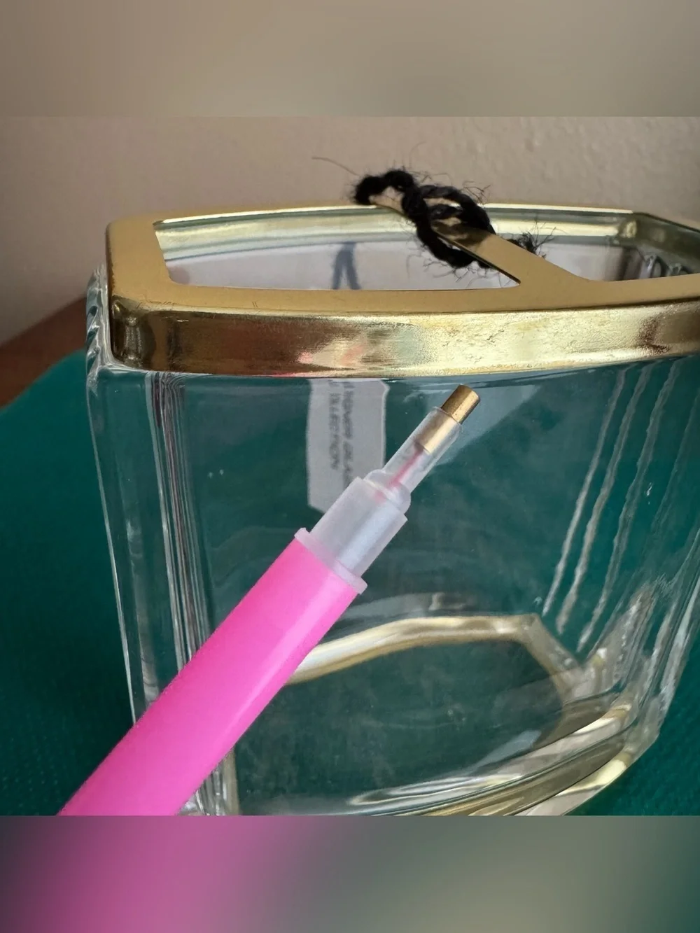 Halston Home gold tone toothbrush holder with tags